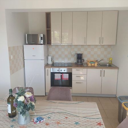 Apartmani Zec Šilo Esterno foto