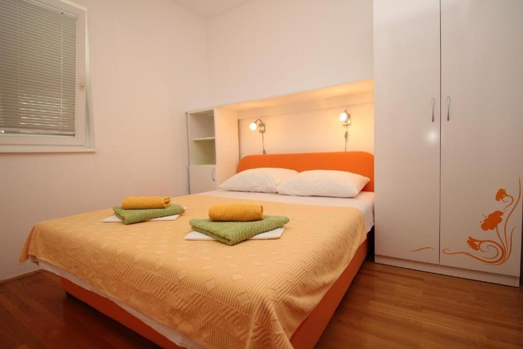 Apartmani Zec Šilo Esterno foto