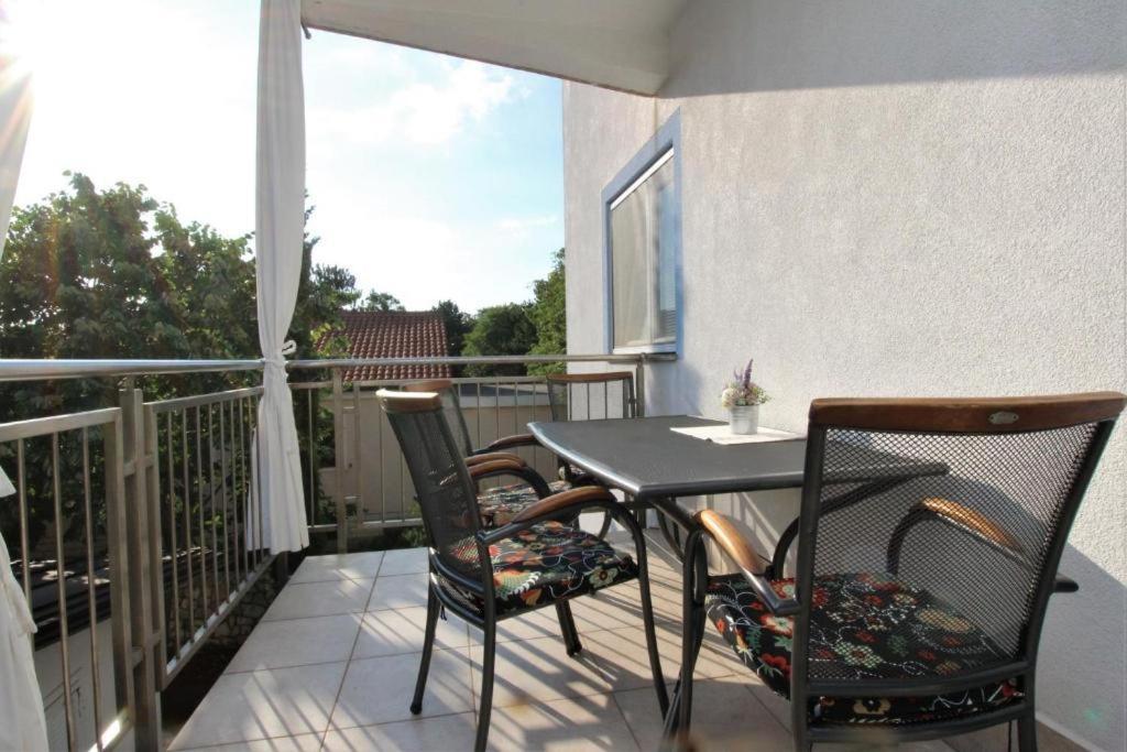 Apartmani Zec Šilo Esterno foto