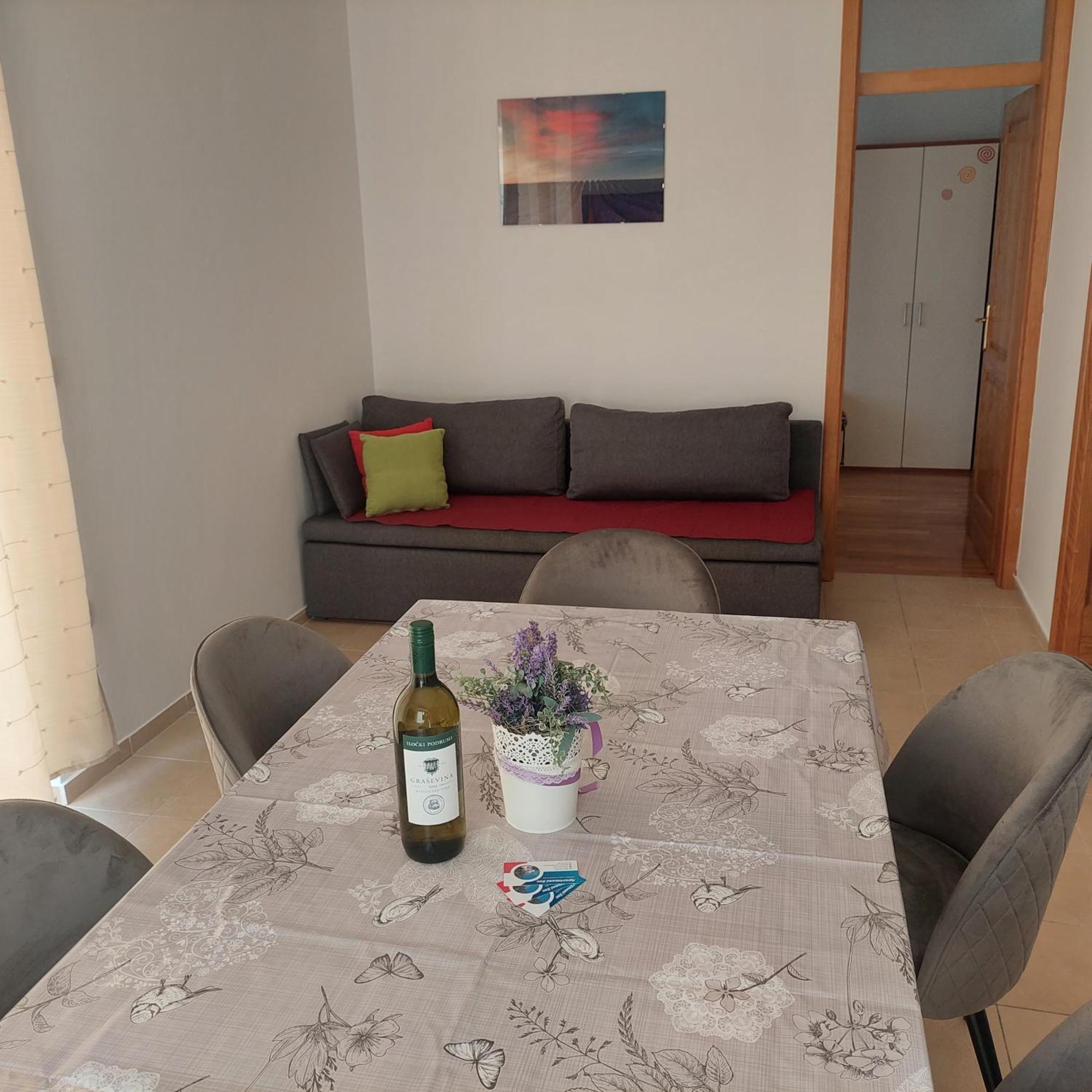 Apartmani Zec Šilo Esterno foto
